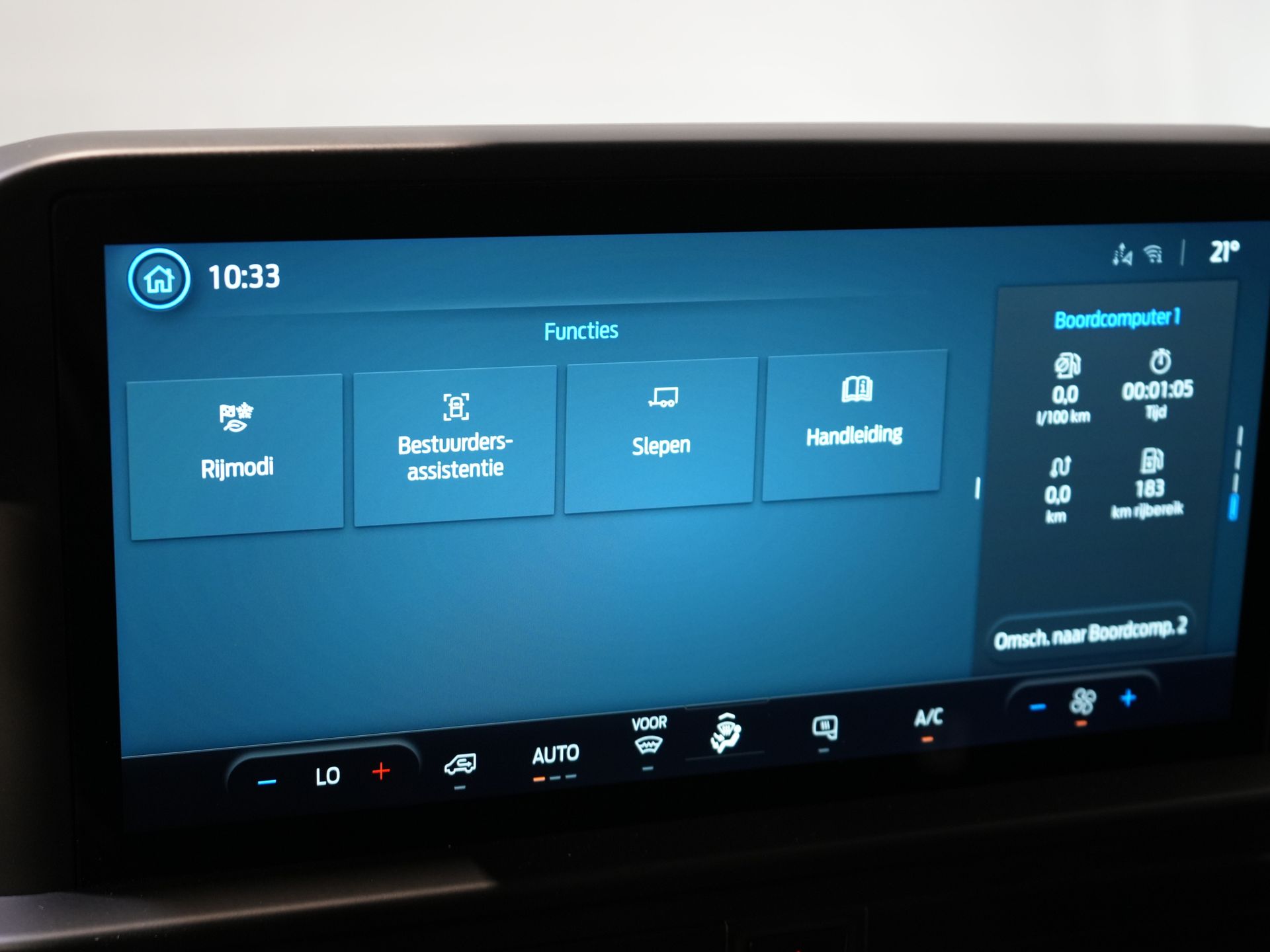 Ford Transit Custom Bestelbus 320 2.0 TDCI 136 pk Aut. L2 Trend BPM VRIJ! Garantie 3-28'/ LED/ Adapt.Cruise/ 2.7t Trekverm./ Carplay/ Camera/ Trekhaak