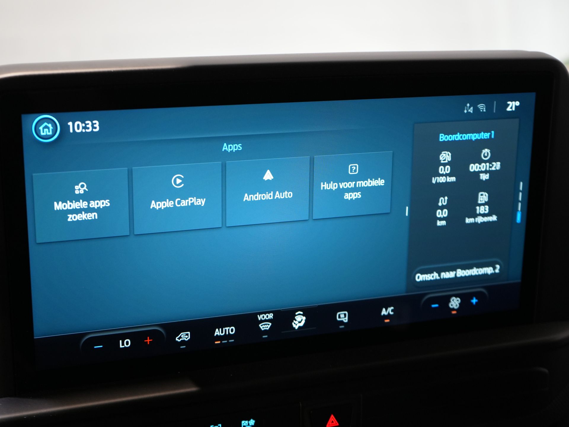Ford Transit Custom Bestelbus 320 2.0 TDCI 136 pk Aut. L2 Trend BPM VRIJ! Garantie 3-28'/ LED/ Adapt.Cruise/ 2.7t Trekverm./ Carplay/ Camera/ Trekhaak