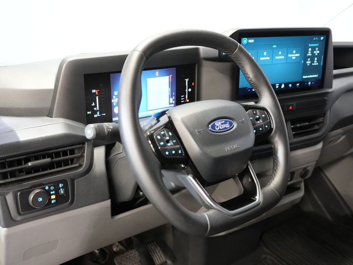 Ford Transit Custom Bestelbus 320 2.0 TDCI 136 pk Aut. L2 Trend BPM VRIJ! Garantie 3-28'/ LED/ Adapt.Cruise/ 2.7t Trekverm./ Carplay/ Camera/ Trekhaak