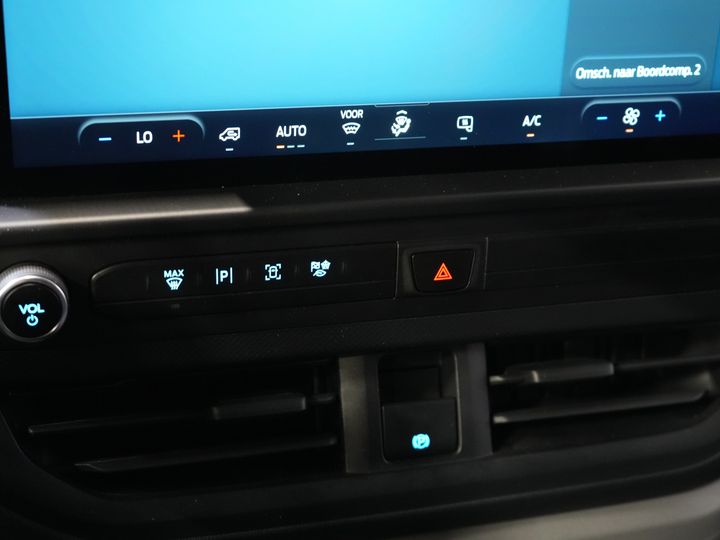 Ford Transit Custom Bestelbus 320 2.0 TDCI 136 pk Aut. L2 Trend BPM VRIJ! Garantie 3-28'/ LED/ Adapt.Cruise/ 2.7t Trekverm./ Carplay/ Camera/ Trekhaak