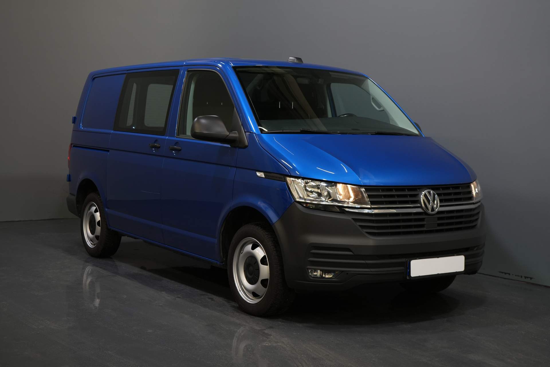 Volkswagen Transporter Van T6.1 2.0 TDI 150 hp DSG Aut. DEMO BPM FREE! Anpassen. Cruise/ Sitzheizung/ Carplay