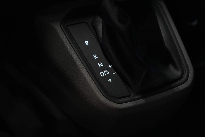 Volkswagen Transporter Van T6.1 2.0 TDI 150 hp DSG Aut. DEMO BPM FREE! Anpassen. Cruise/ Sitzheizung/ Carplay