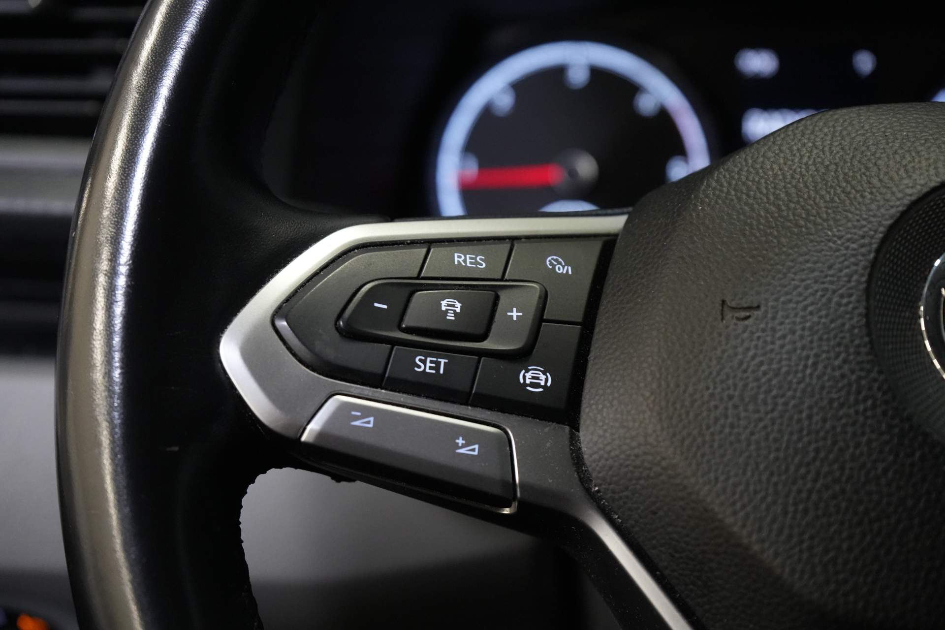 Volkswagen Transporter Van T6.1 2.0 TDI 150 hp DSG Aut. DEMO BPM FREE! Anpassen. Cruise/ Sitzheizung/ Carplay