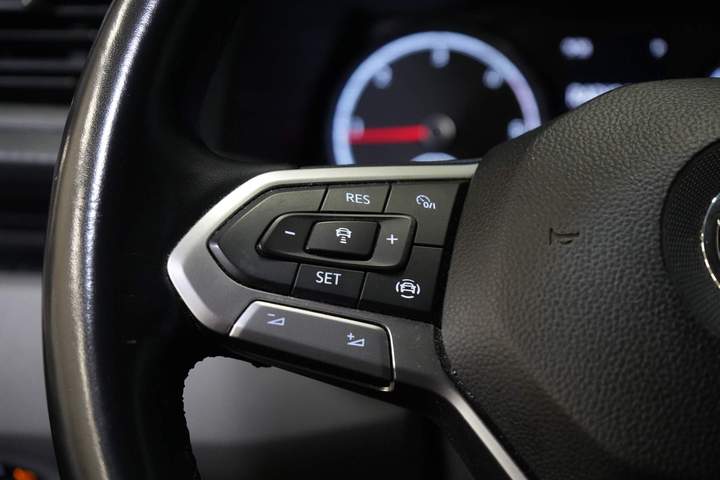 Volkswagen Transporter Van T6.1 2.0 TDI 150 hp DSG Aut. DEMO BPM FREE! Anpassen. Cruise/ Sitzheizung/ Carplay