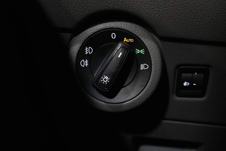 Volkswagen Transporter Van T6.1 2.0 TDI 150 hp DSG Aut. DEMO BPM FREE! Anpassen. Cruise/ Sitzheizung/ Carplay