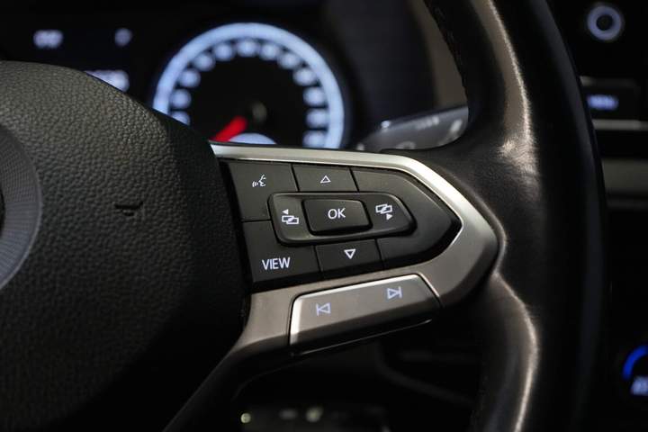 Volkswagen Transporter Van T6.1 2.0 TDI 150 hp DSG Aut. DEMO BPM FREE! Anpassen. Cruise/ Sitzheizung/ Carplay