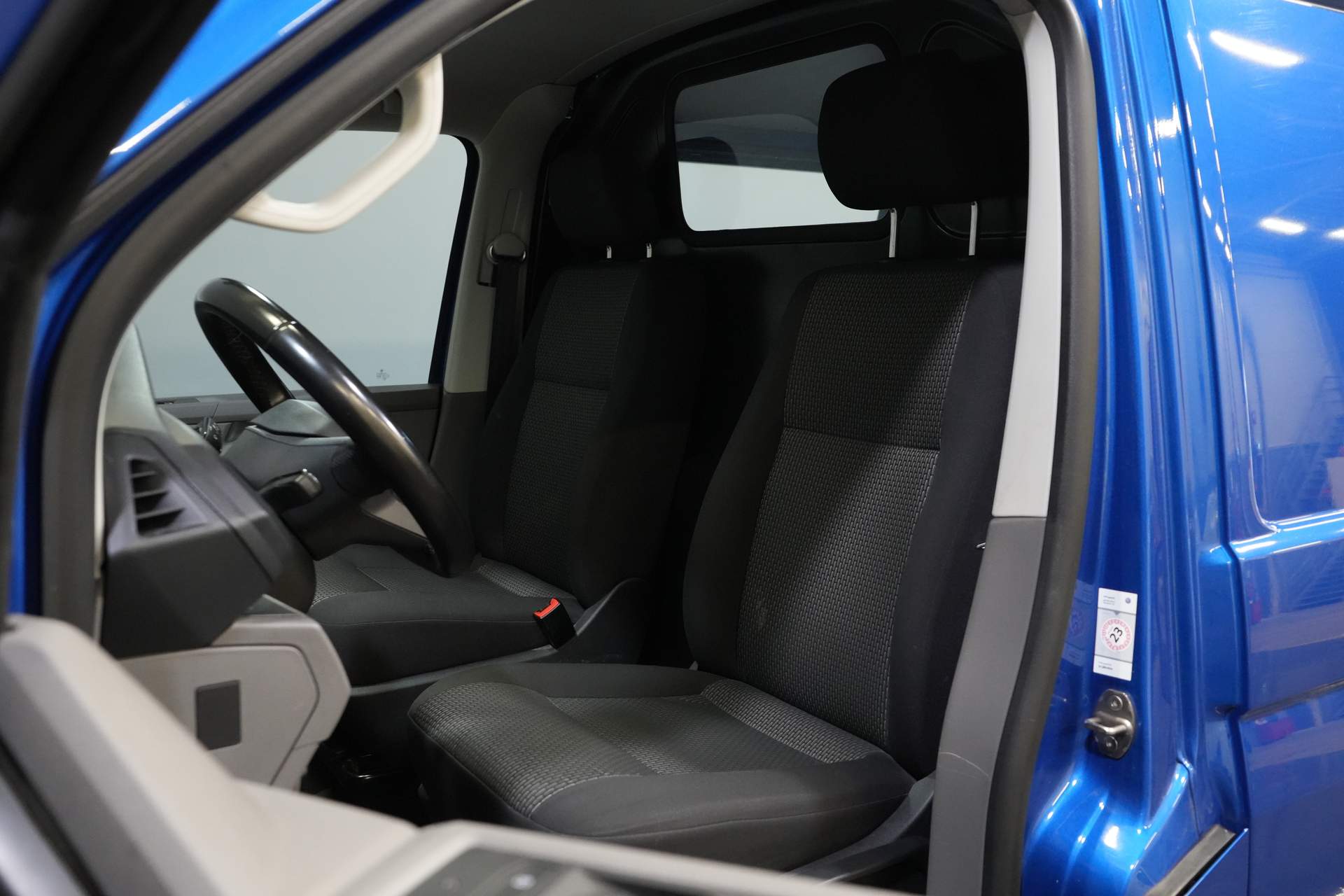 Volkswagen Transporter Van T6.1 2.0 TDI 150 hp DSG Aut. DEMO BPM FREE! Anpassen. Cruise/ Sitzheizung/ Carplay