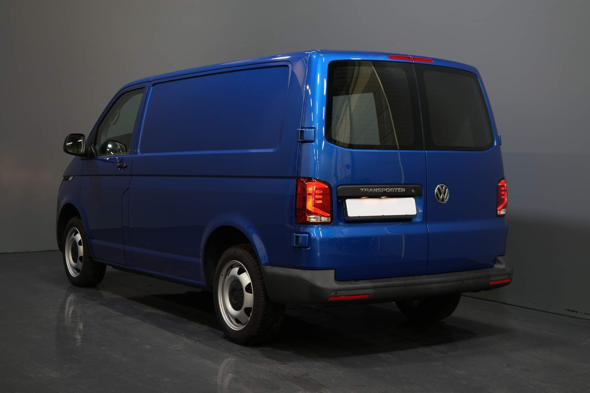 Volkswagen Transporter Van T6.1 2.0 TDI 150 hp DSG Aut. DEMO BPM FREE! Anpassen. Cruise/ Sitzheizung/ Carplay