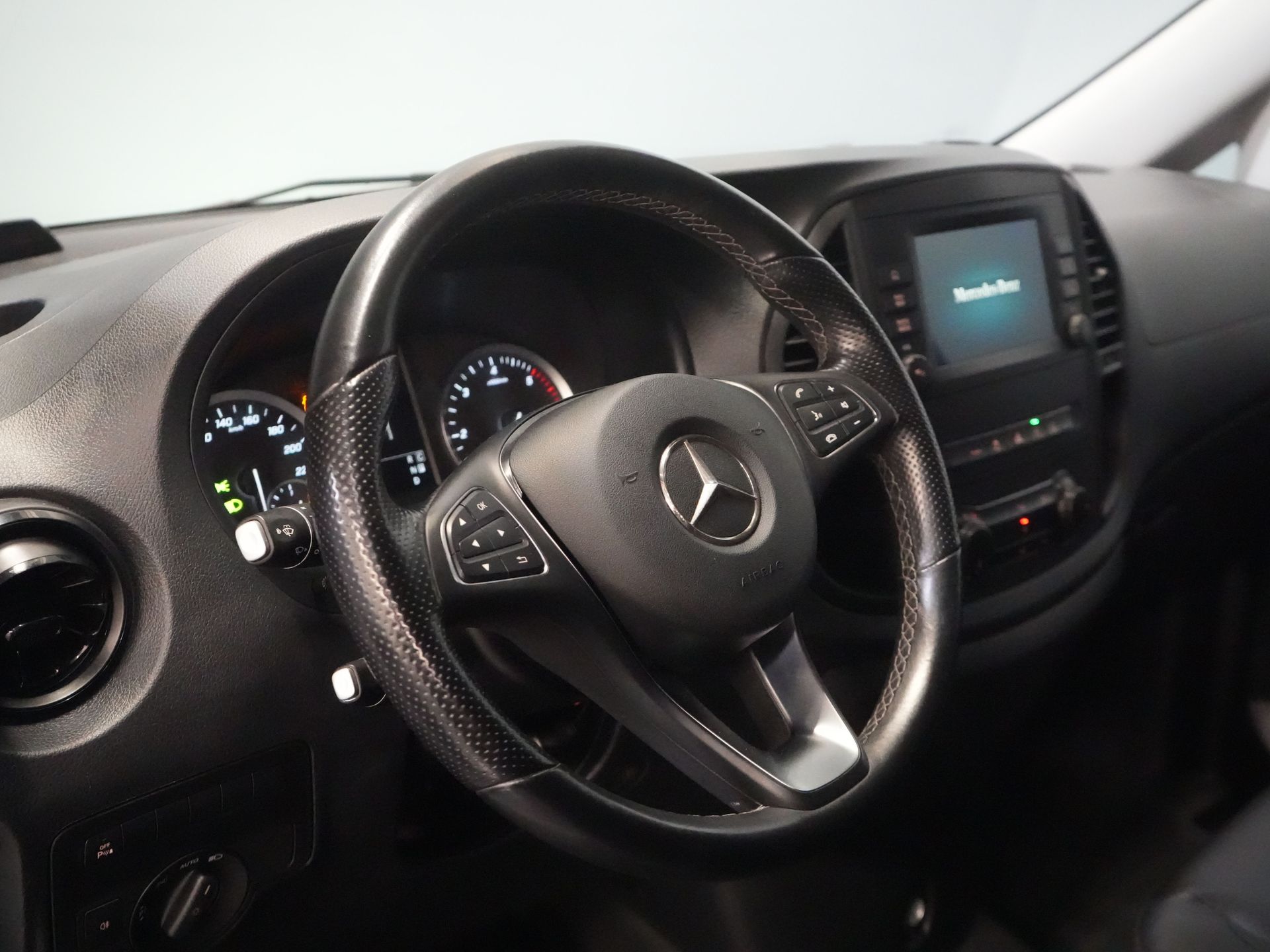 Mercedes-Benz Vito Van 116 CDI Aut. L3 BPM GRATIS! LED/ Carplay/ Ogrzewanie postojowe/ LMV/ Cruise/ Kamera/ PDC/ Hak holowniczy