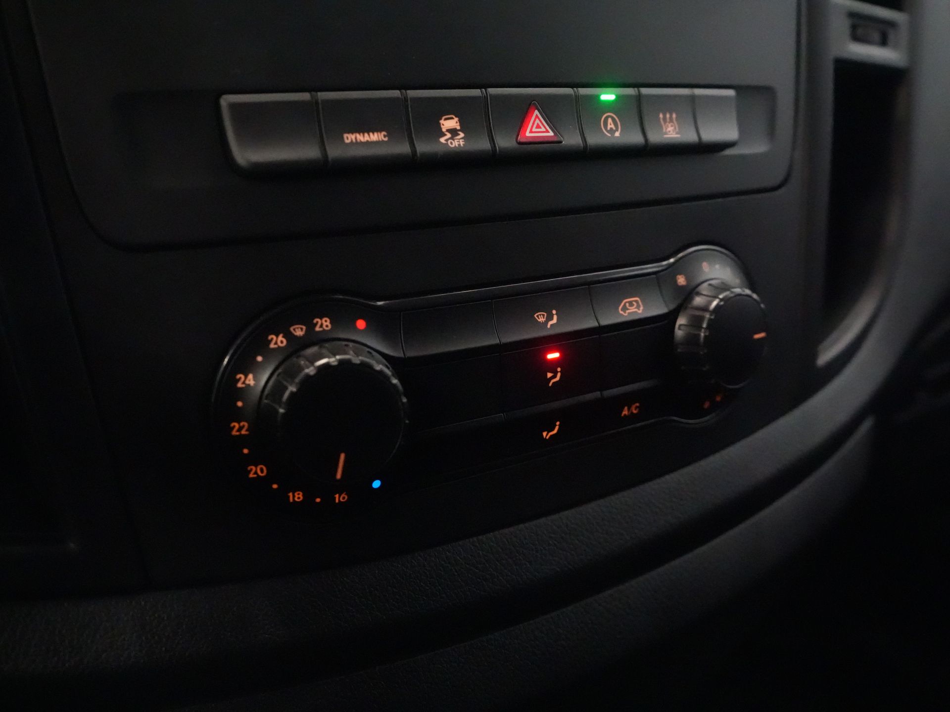 Mercedes-Benz Vito Van 116 CDI Aut. L3 BPM GRATIS! LED/ Carplay/ Ogrzewanie postojowe/ LMV/ Cruise/ Kamera/ PDC/ Hak holowniczy