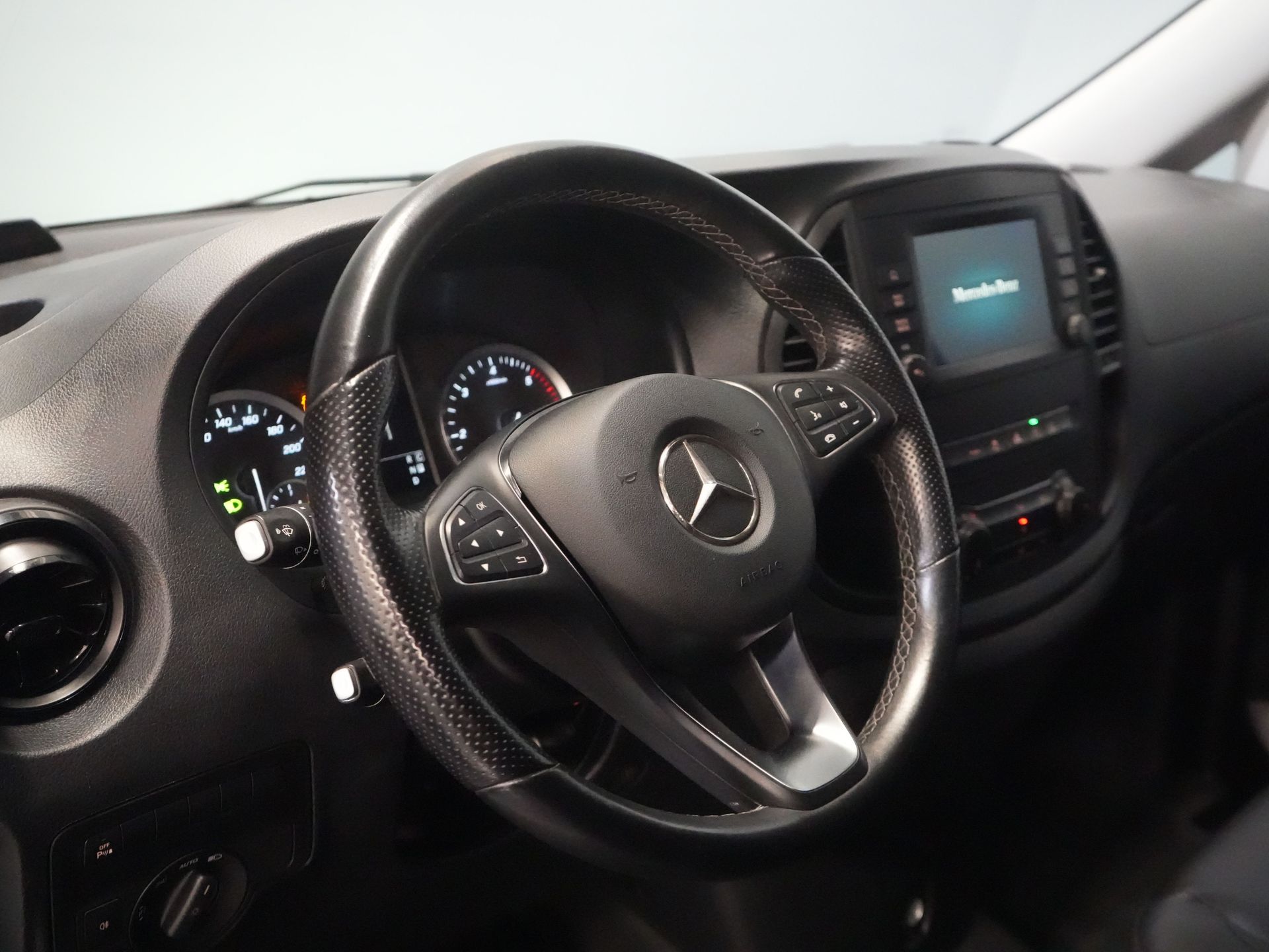 Mercedes-Benz Vito Van 116 CDI Aut. L3 BPM GRATIS! LED/ Carplay/ Ogrzewanie postojowe/ LMV/ Cruise/ Kamera/ PDC/ Hak holowniczy