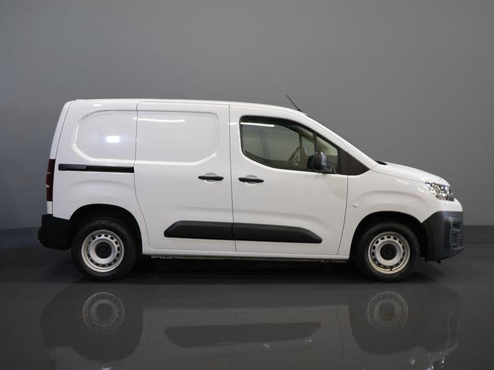 Citroën Berlingo Van 1.2 PureTech 110 к.с. BENZINE Airco/ Cruise/ DAB
