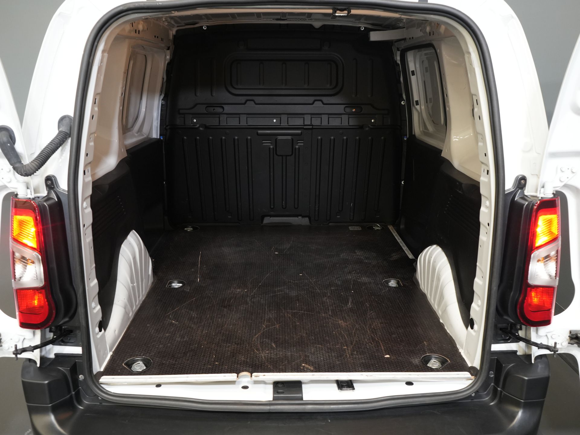 Citroën Berlingo Van 1.2 PureTech 110 к.с. BENZINE Airco/ Cruise/ DAB