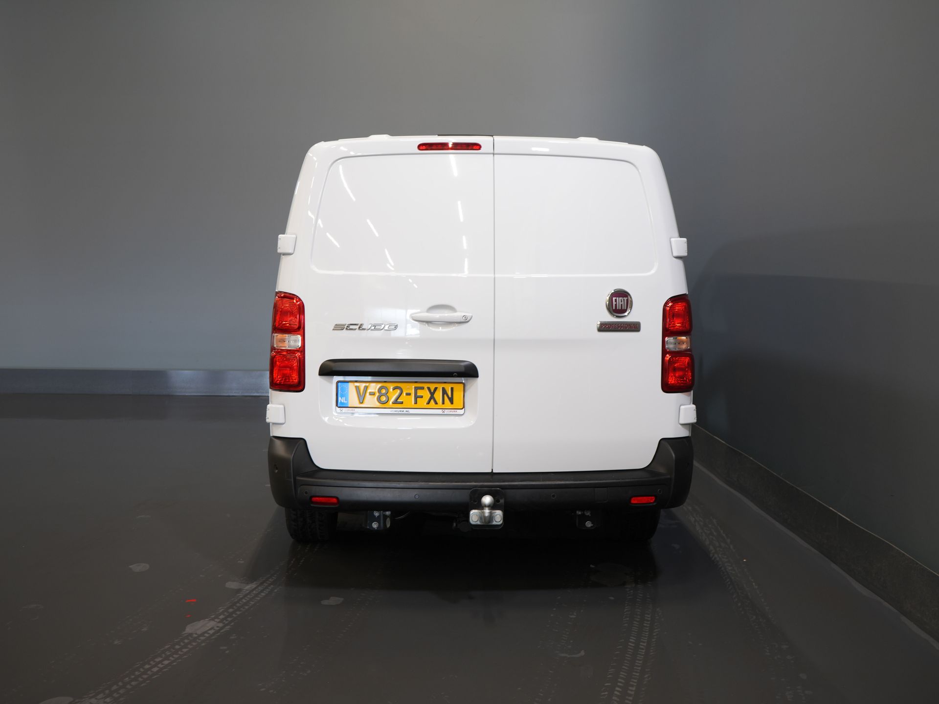 Fiat Scudo Van 2.0 MJ 145 CP Aut. L3 BPM GRATUIT! Adapt.Cruise/ 2xUși glisante/ Încălzire stand/ Încălzire scaune/ Climă/ Carplay/ Keyless/ Cameră/ PDC/ Nav