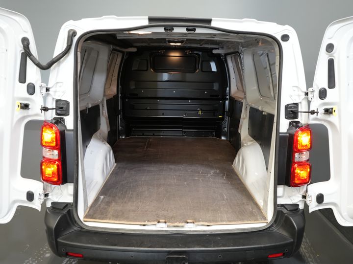 Fiat Scudo Van 2.0 MJ 145 CP Aut. L3 BPM GRATUIT! Adapt.Cruise/ 2xUși glisante/ Încălzire stand/ Încălzire scaune/ Climă/ Carplay/ Keyless/ Cameră/ PDC/ Nav