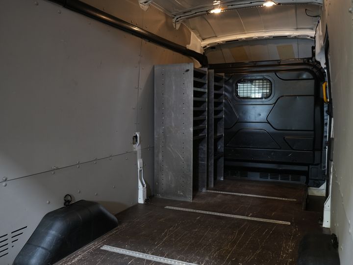 Ford Transit Van 2.0 TDCI 170 CP L4H3 Trend RWD Jumbo 270Gr.Doors/ Airco/ Cruise/ DAB/ PDC/ Towbar