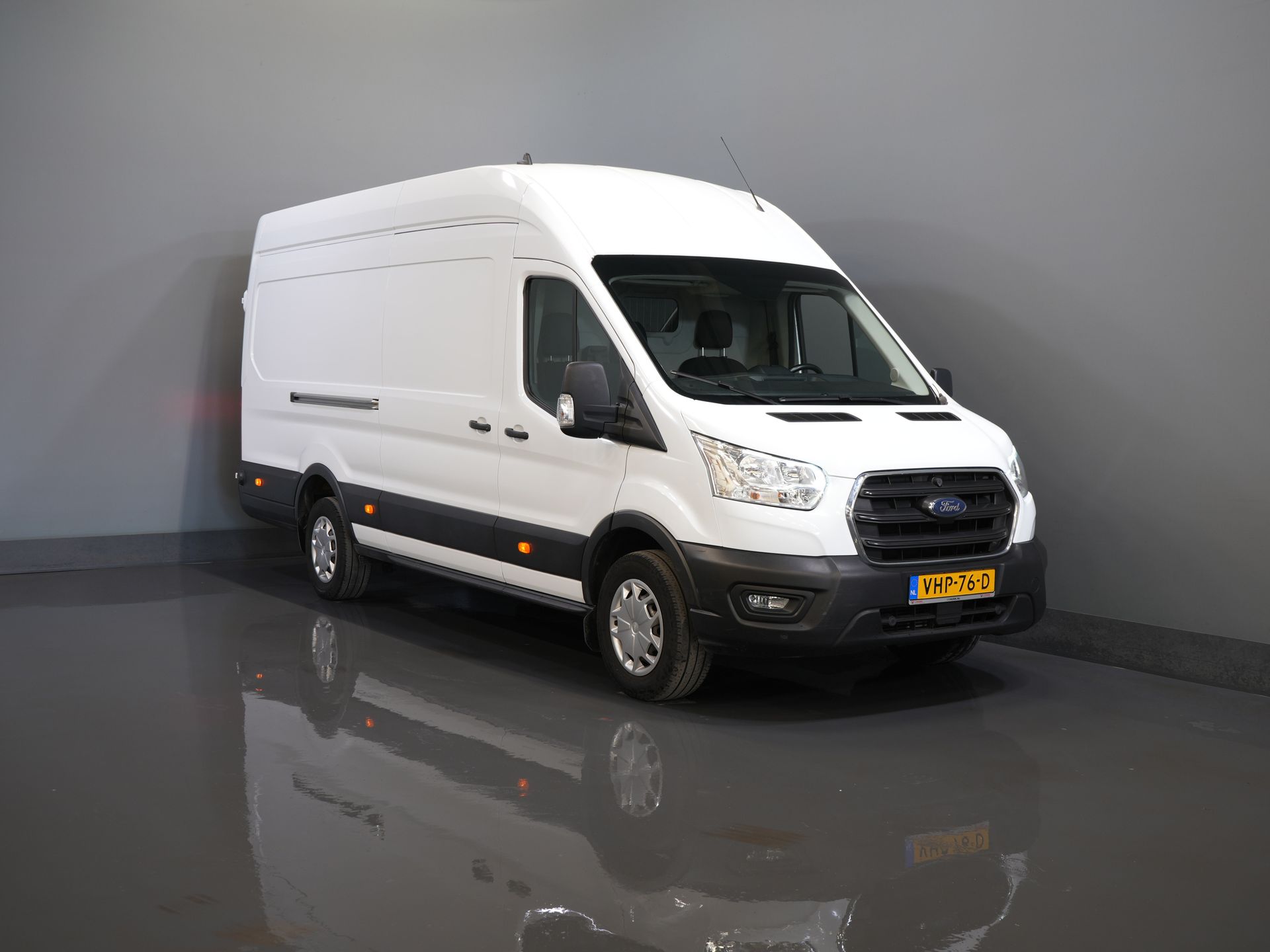 Ford Transit Van 2.0 TDCI 170 CP L4H3 Trend RWD Jumbo 270Gr.Doors/ Airco/ Cruise/ DAB/ PDC/ Towbar