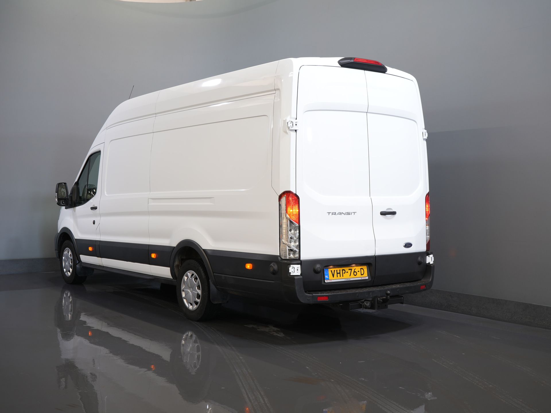 Ford Transit Van 2.0 TDCI 170 CP L4H3 Trend RWD Jumbo 270Gr.Doors/ Airco/ Cruise/ DAB/ PDC/ Towbar