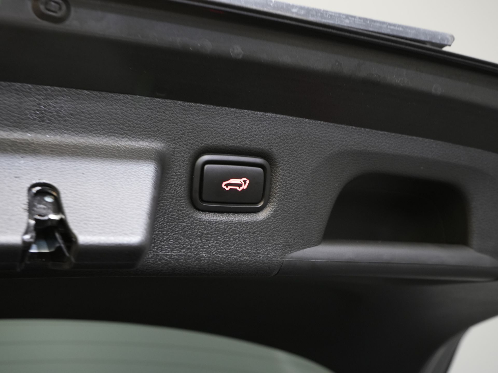 Kia Xceed SUV 1.6 GDi PHEV Executive Line Virtual Cockpit/ Pano/ Adapt.Cruise/ LED/ Skóra/ Elektryczna klapa/ Pamięć/ Nawigacja/ Carplay/ Podgrzewane fotele/ Kamera