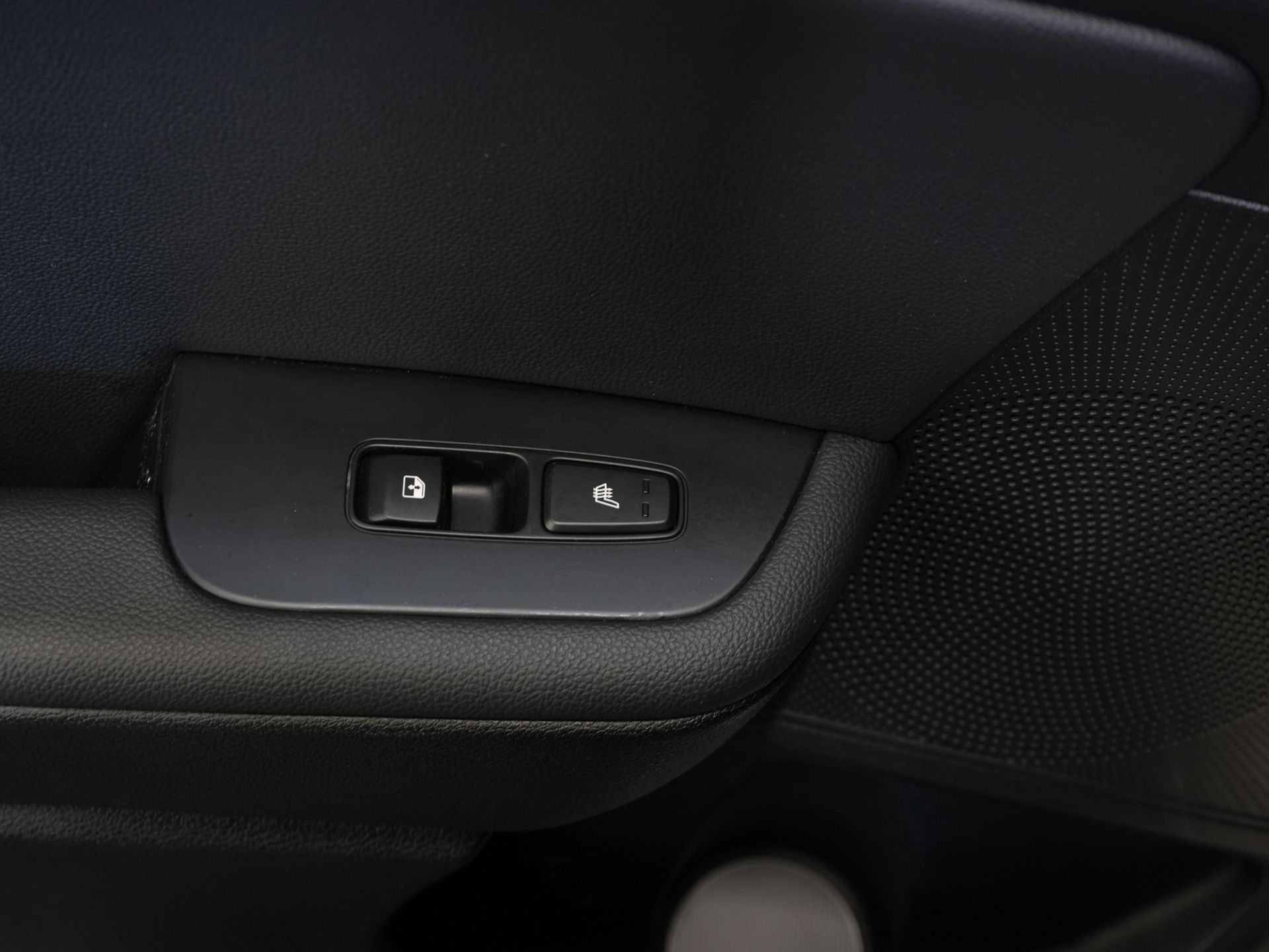 Kia Xceed SUV 1.6 GDi PHEV Executive Line Virtual Cockpit/ Pano/ Adapt.Cruise/ LED/ Skóra/ Elektryczna klapa/ Pamięć/ Nawigacja/ Carplay/ Podgrzewane fotele/ Kamera