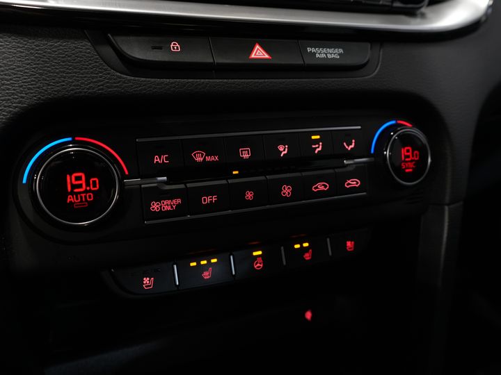 Kia Xceed SUV 1.6 GDi PHEV Executive Line Virtual Cockpit/ Pano/ Adapt.Cruise/ LED/ Skóra/ Elektryczna klapa/ Pamięć/ Nawigacja/ Carplay/ Podgrzewane fotele/ Kamera