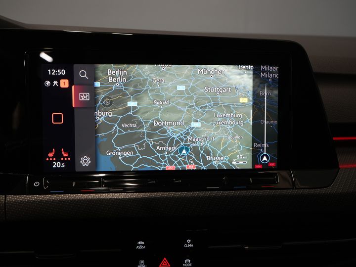 Volkswagen Golf Хетчбек 1.5 eTSI 150 к.с. R-Line (DEMO) NL Авто/ Панорамний/ Адапт.круїз/ Світлодіоди/ Black Pack/ Віртуальний кокпіт/ Кермо/ Carplay/ Seatverw./ Am