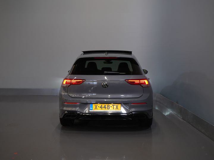 Volkswagen Golf Хетчбек 1.5 eTSI 150 к.с. R-Line (DEMO) NL Авто/ Панорамний/ Адапт.круїз/ Світлодіоди/ Black Pack/ Віртуальний кокпіт/ Кермо/ Carplay/ Seatverw./ Am