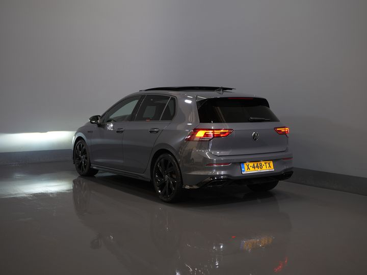 Volkswagen Golf Хетчбек 1.5 eTSI 150 к.с. R-Line (DEMO) NL Авто/ Панорамний/ Адапт.круїз/ Світлодіоди/ Black Pack/ Віртуальний кокпіт/ Кермо/ Carplay/ Seatverw./ Am