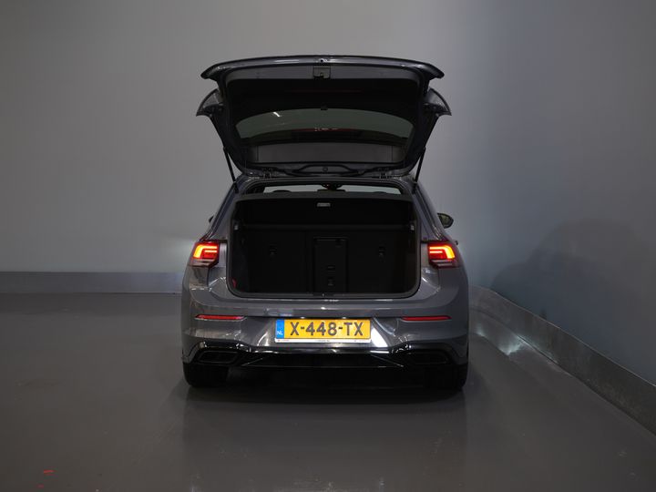Volkswagen Golf Хетчбек 1.5 eTSI 150 к.с. R-Line (DEMO) NL Авто/ Панорамний/ Адапт.круїз/ Світлодіоди/ Black Pack/ Віртуальний кокпіт/ Кермо/ Carplay/ Seatverw./ Am
