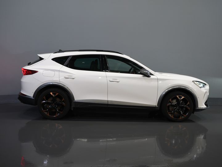 CUPRA Formentor SUV 1.4 e-Hybrid 245 pk VZ Performance Matrix/ Pano/ Adapt.Cruise/ Elek.Trekhaak/ Mem.Stoel/ Leder/ Navi/ Stoelverw./ Stuurverw./ Cl