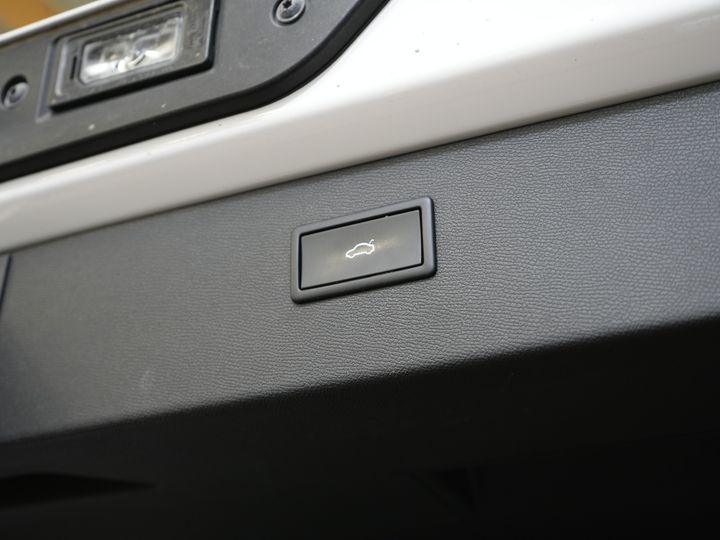 CUPRA Formentor SUV 1.4 e-Hybrid 245 pk VZ Performance Matrix/ Pano/ Adapt.Cruise/ Elek.Trekhaak/ Mem.Stoel/ Leder/ Navi/ Stoelverw./ Stuurverw./ Cl