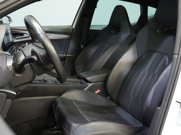 CUPRA Formentor SUV 1.4 e-Hybrid 245 pk VZ Performance Matrix/ Pano/ Adapt.Cruise/ Elek.Trekhaak/ Mem.Stoel/ Leder/ Navi/ Stoelverw./ Stuurverw./ Cl