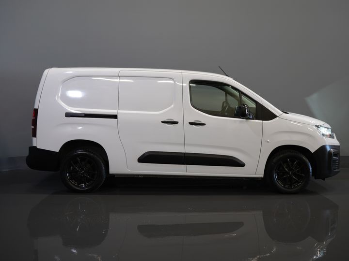 Fiat Doblò Van 1.5D 130 hp L2 Belt.V/ CarPlay/ Navi/ Kamera/ PDC/ LMV/ Cruise/ Airco