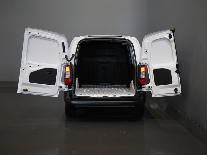 Fiat Doblò Van 1.5D 130 hp L2 Belt.V/ CarPlay/ Navi/ Kamera/ PDC/ LMV/ Cruise/ Airco