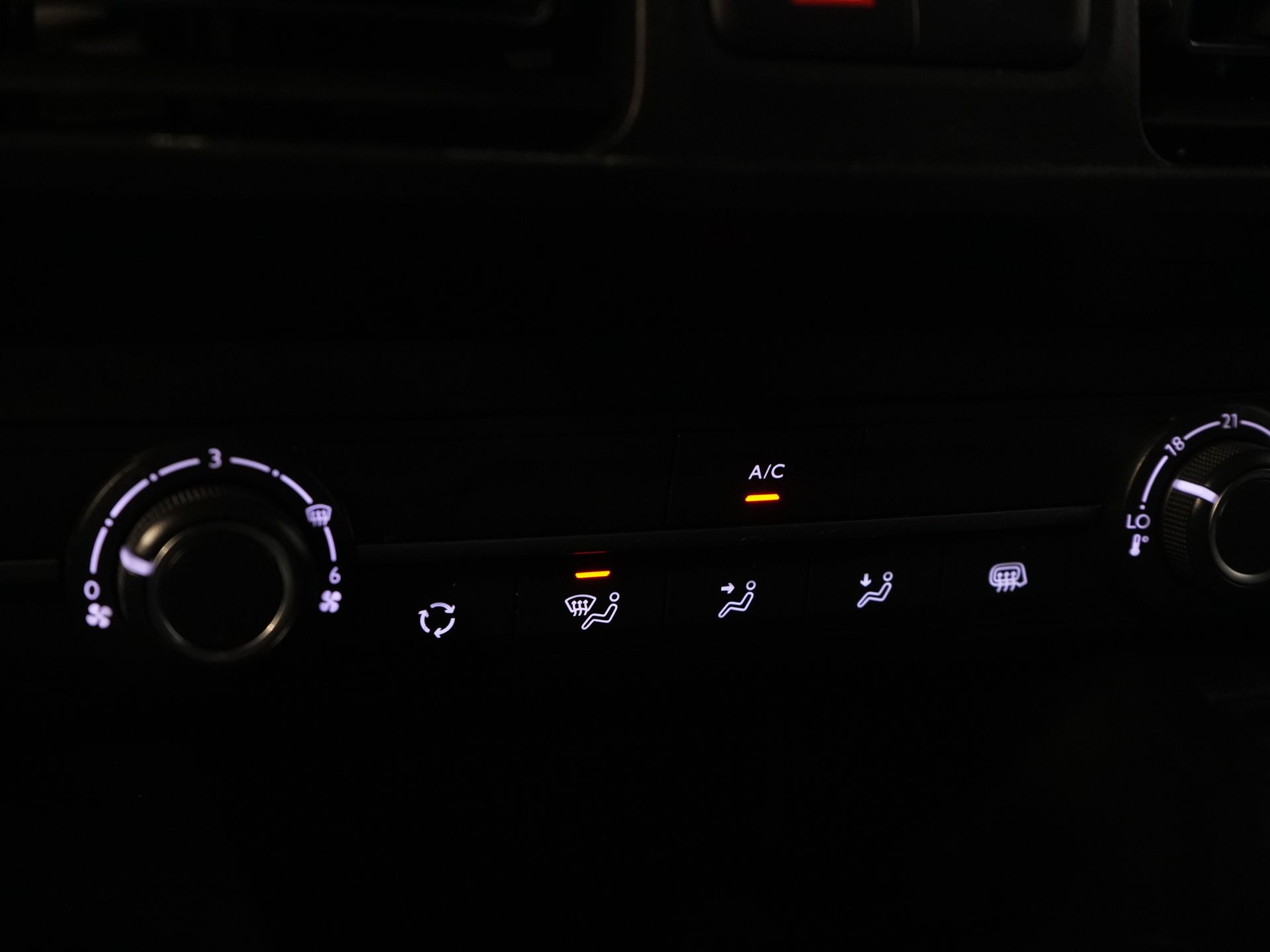 Fiat Doblò Van 1.5D 130 hp L2 Belt.V/ CarPlay/ Navi/ Kamera/ PDC/ LMV/ Cruise/ Airco