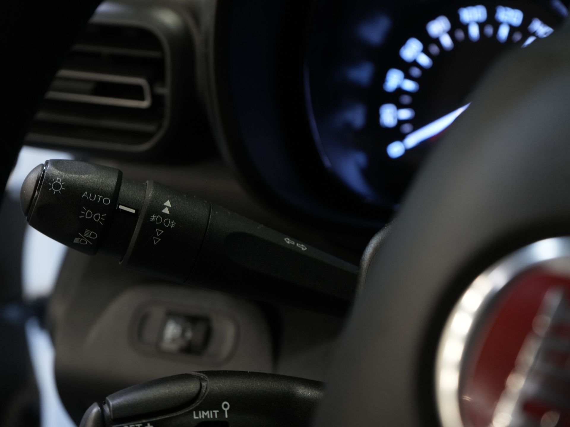 Fiat Doblò Van 1.5D 130 hp L2 Belt.V/ CarPlay/ Navi/ Kamera/ PDC/ LMV/ Cruise/ Airco