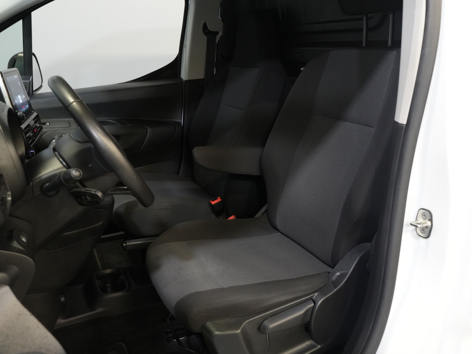 Fiat Doblò Van 1.5D 130 hp L2 Belt.V/ CarPlay/ Navi/ Kamera/ PDC/ LMV/ Cruise/ Airco