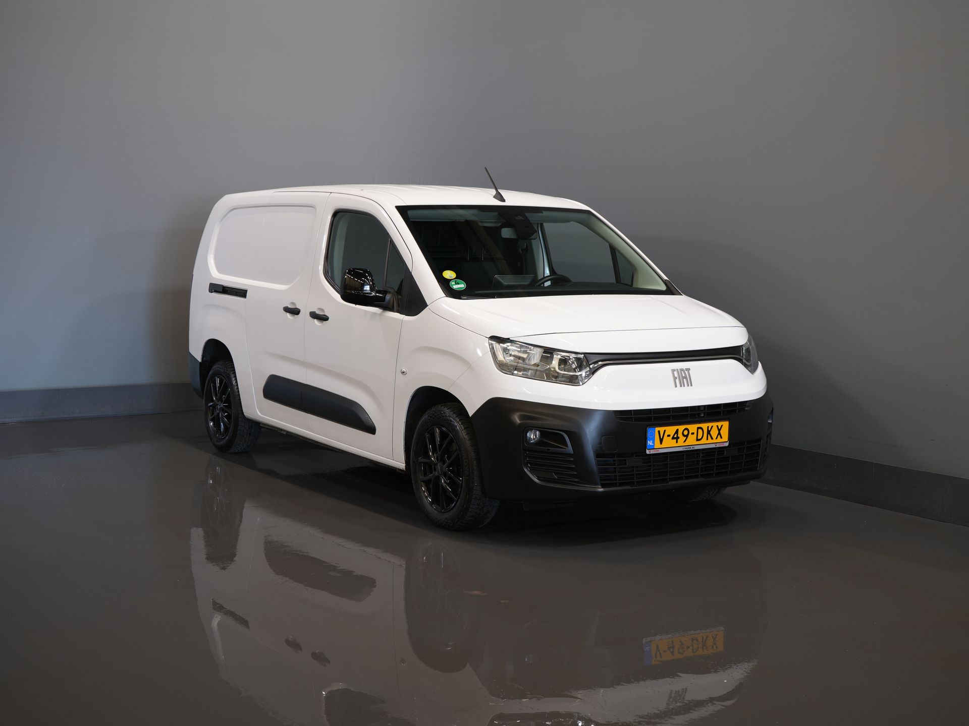 Fiat Doblò Van 1.5D 130 hp L2 Belt.V/ CarPlay/ Navi/ Kamera/ PDC/ LMV/ Cruise/ Airco