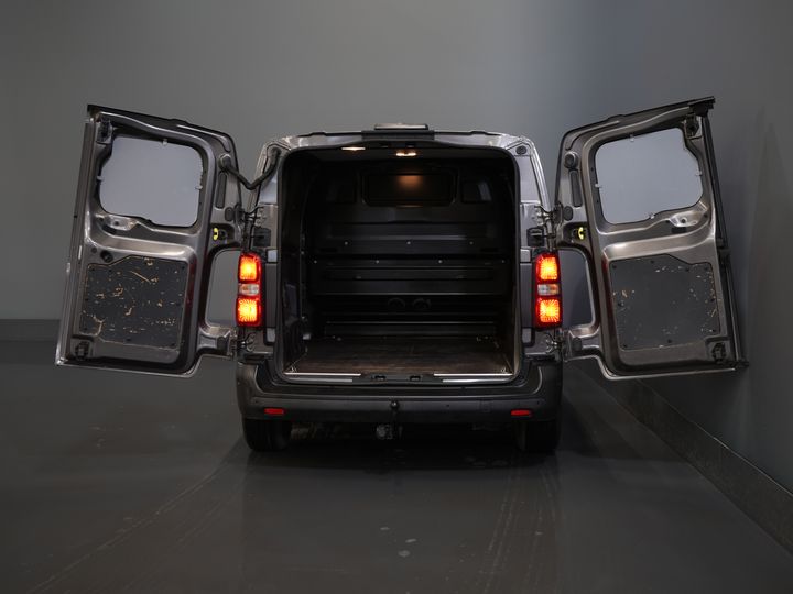 Peugeot e-Expert Bestelbus Premium 50 kWh 230 km WLTP Snellader/ Elek.dakventilator/ Navi/ Carplay/ Camera/ PDC/ Cruise/ Airco