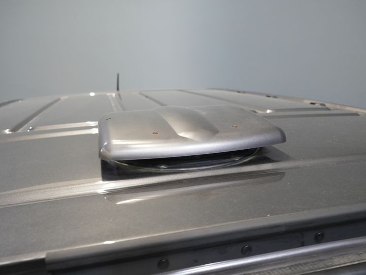 Peugeot e-Expert Bestelbus Premium 50 kWh 230 km WLTP Snellader/ Elek.dakventilator/ Navi/ Carplay/ Camera/ PDC/ Cruise/ Airco