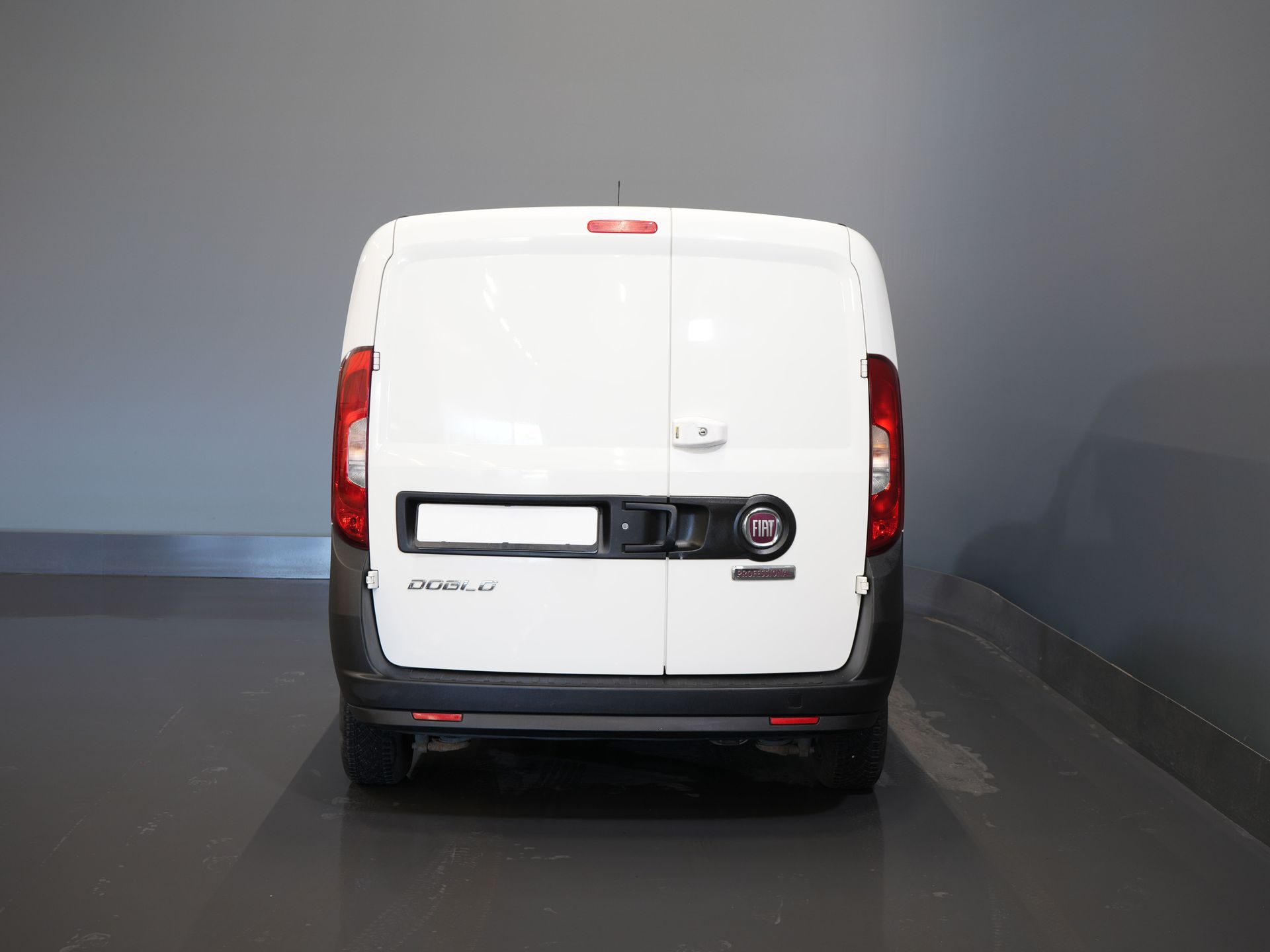 Fiat Dobló Cargo Bestelbus 1.3 MJ BPM VRIJ! 7x Voorraad NL Auto/ Airco/ Bluetooth/ Betimmering