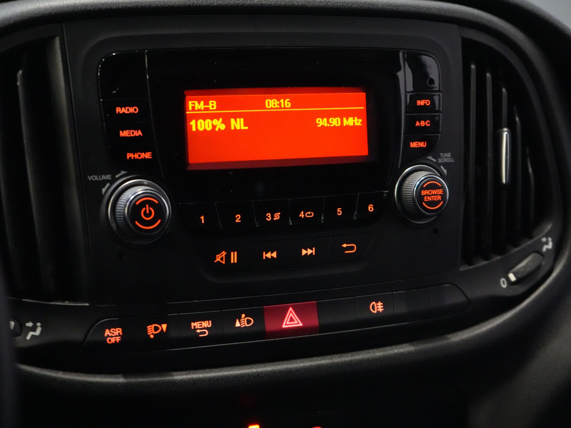 Fiat Dobló Cargo Bestelbus 1.3 MJ BPM VRIJ! 7x Voorraad NL Auto/ Airco/ Bluetooth/ Betimmering