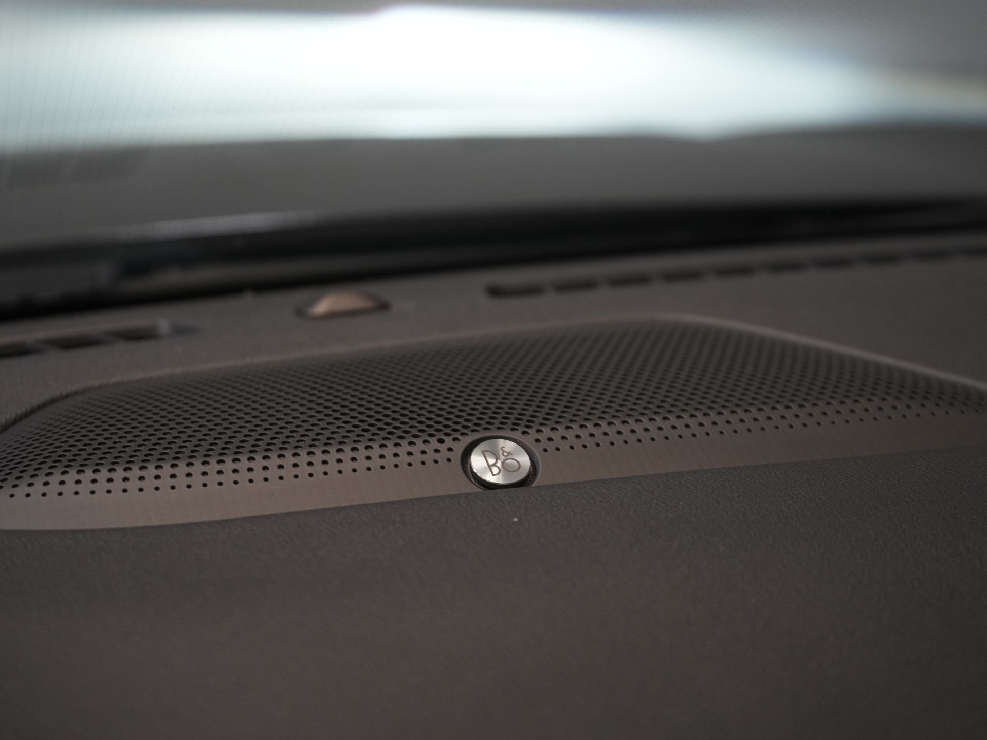 Ford Kuga SUV 2.5 PHEV 225 pk Vignale LED/ Pano/ Adapt.Cruise/ B&O/ Leder/ Elek.Klep/ Head-up/ Memory/ Stoelverw./ Stuurverw./ CarPlay/ 360 Ca