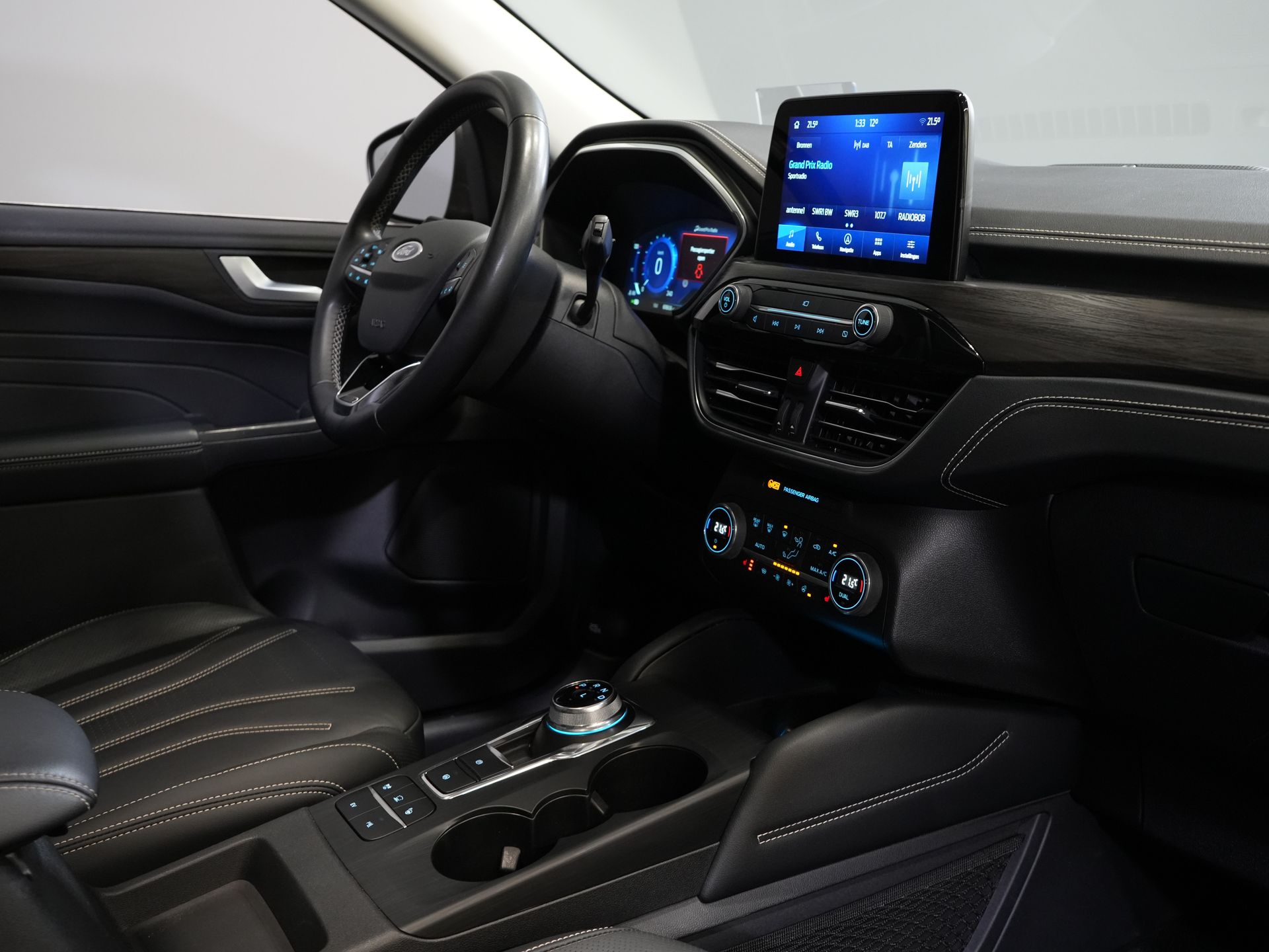 Ford Kuga SUV 2.5 PHEV 225 pk Vignale LED/ Pano/ Adapt.Cruise/ B&O/ Leder/ Elek.Klep/ Head-up/ Memory/ Stoelverw./ Stuurverw./ CarPlay/ 360 Ca