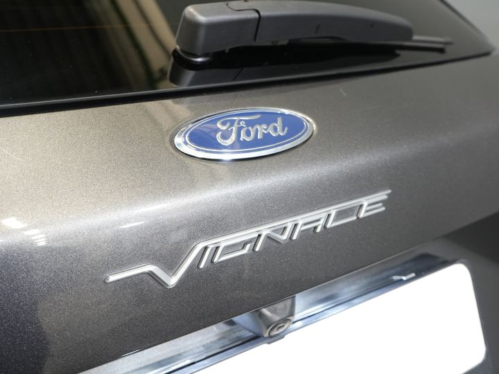 Ford Kuga SUV 2.5 PHEV 225 pk Vignale LED/ Pano/ Adapt.Cruise/ B&O/ Leder/ Elek.Klep/ Head-up/ Memory/ Stoelverw./ Stuurverw./ CarPlay/ 360 Ca