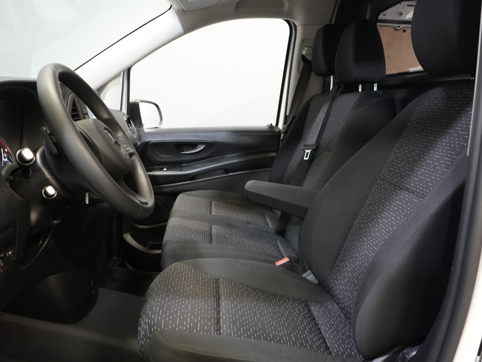 Mercedes-Benz Vito Van 116 CDI Aut. L2 BPM FREE! Carplay/ Seatverw./ 270Gr. Doors/ Cruise/ Airco/ Navi/ Camera/ PDC