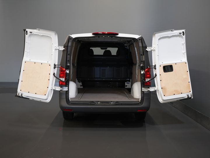 Mercedes-Benz Vito Van 116 CDI Aut. L2 BPM FREE! Carplay/ Seatverw./ 270Gr. Doors/ Cruise/ Airco/ Navi/ Camera/ PDC