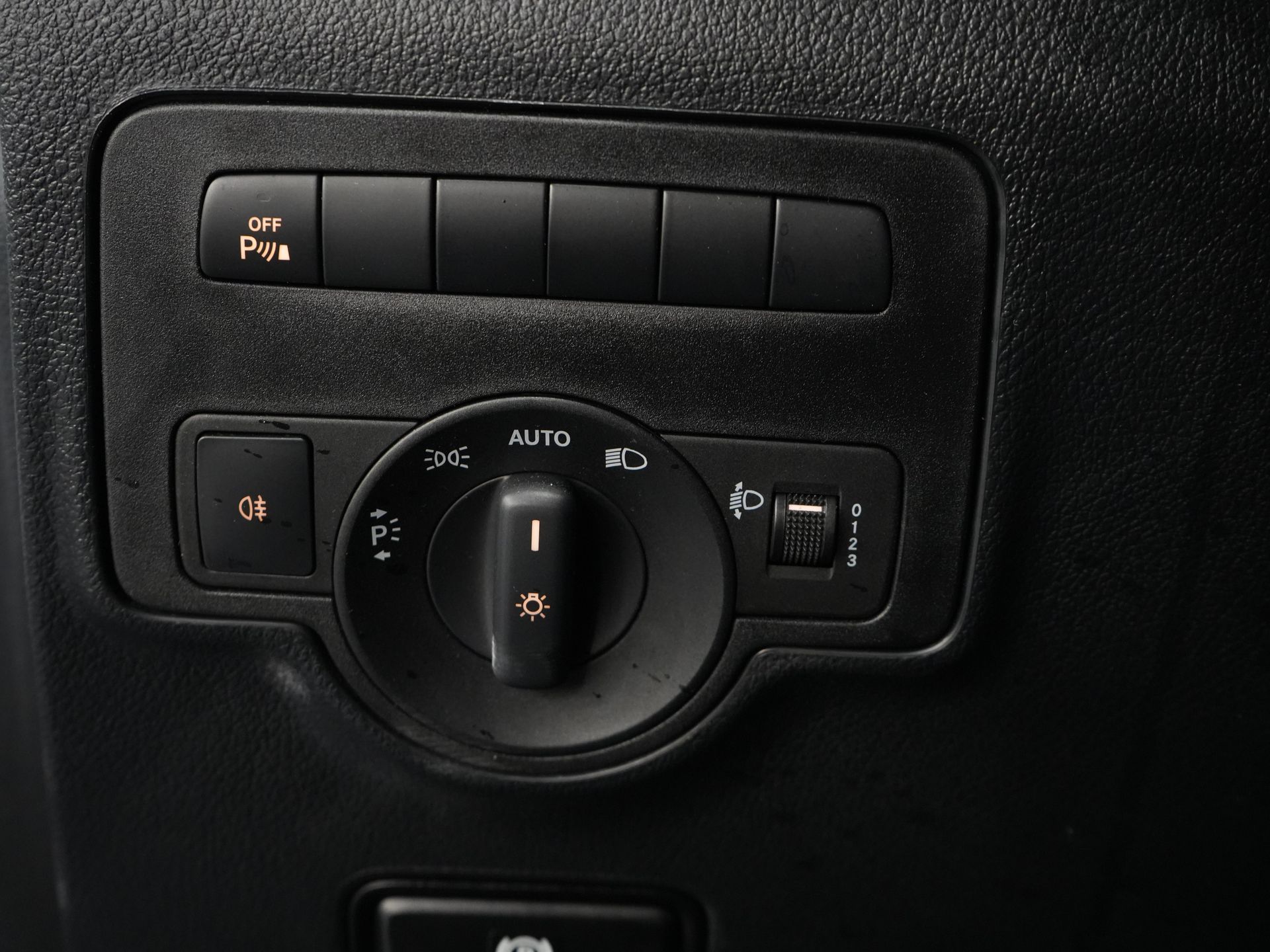 Mercedes-Benz Vito Van 116 CDI Aut. L2 BPM FREE! Carplay/ Seatverw./ 270Gr. Doors/ Cruise/ Airco/ Navi/ Camera/ PDC