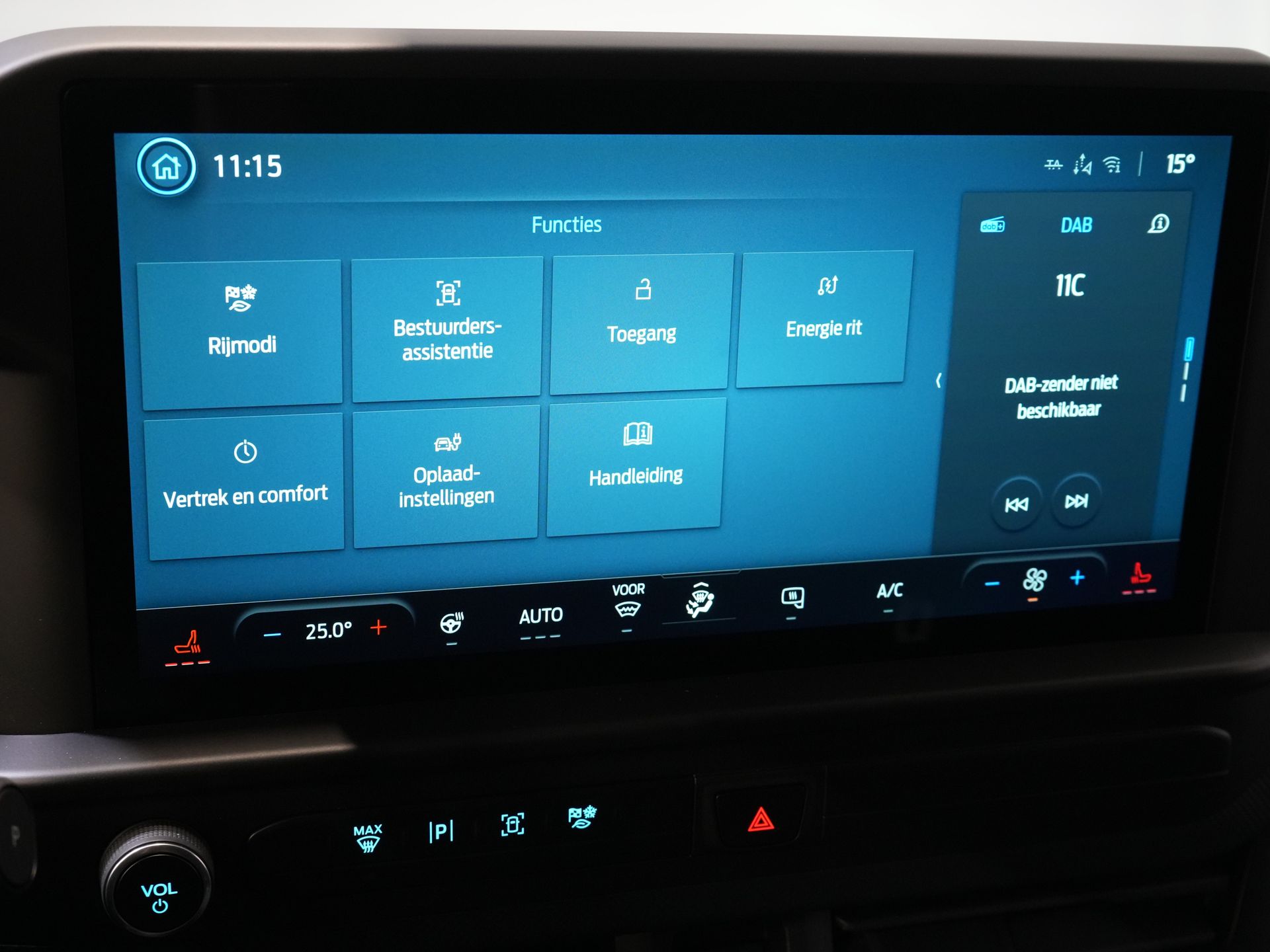 Ford E-Transit Custom Vans 340 L2 65 kWh 330 km WLTP 2.3t Amperaj remorcare/ Încărcător rapid/ LED/ Încălzire stand/ Volan/ Volan/ Parbriz/ Carplay/ Cameră/