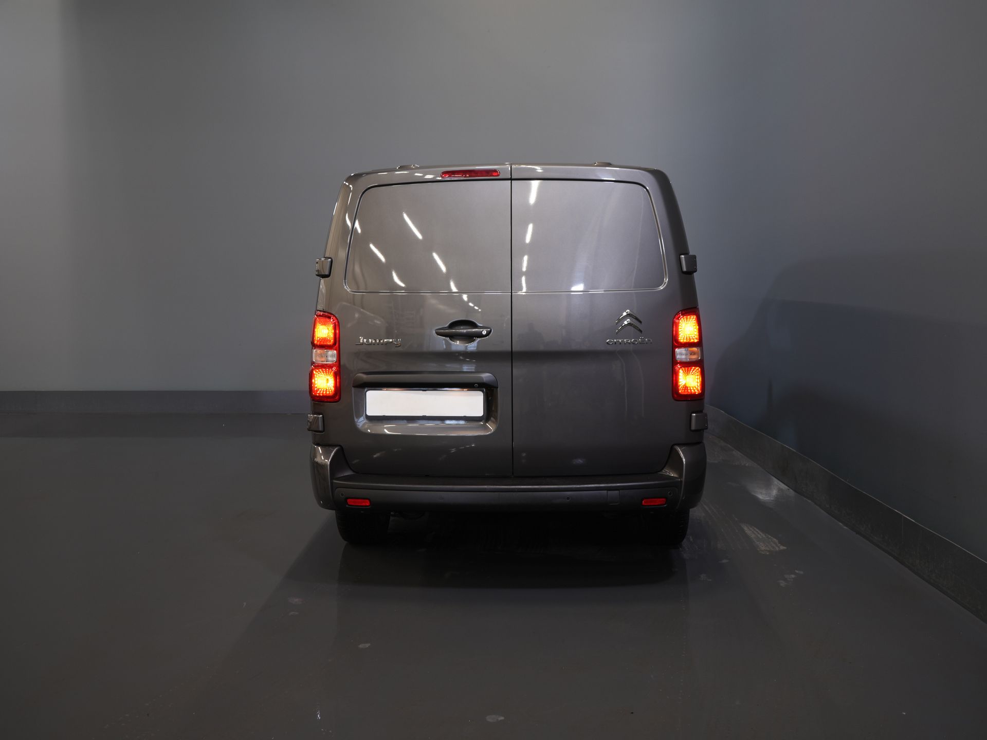 Citroën Jumpy Bestelbus 2.0 HDI 180 pk Aut. L3 2x Schuifdeur/ Carplay/ Camera/ PDC/ LMV/ Cruise/ Airco